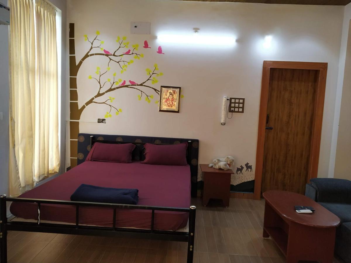 Waves Beach House Puducherry Buitenkant foto